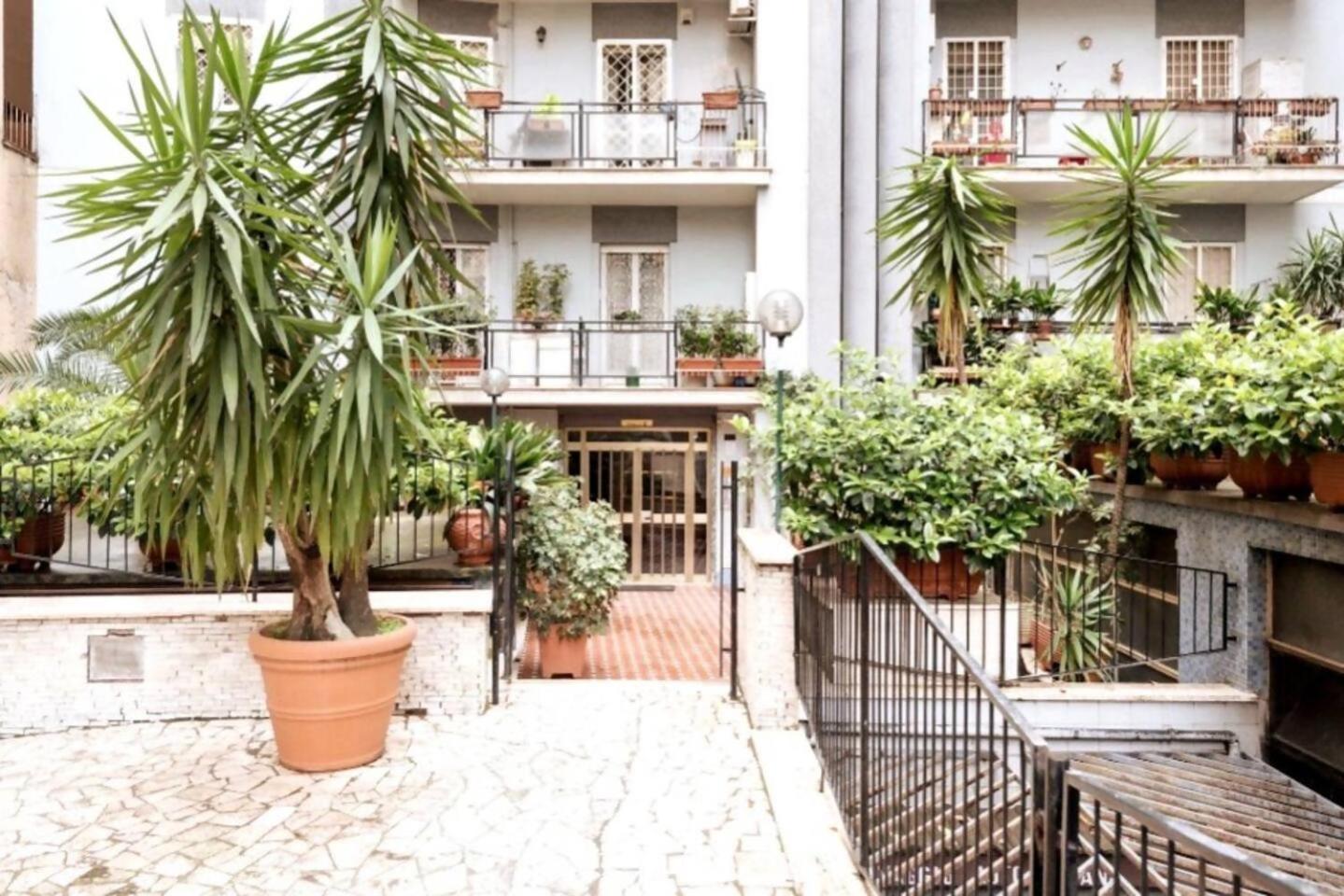 Romeeyes2020 Apartment Exterior photo